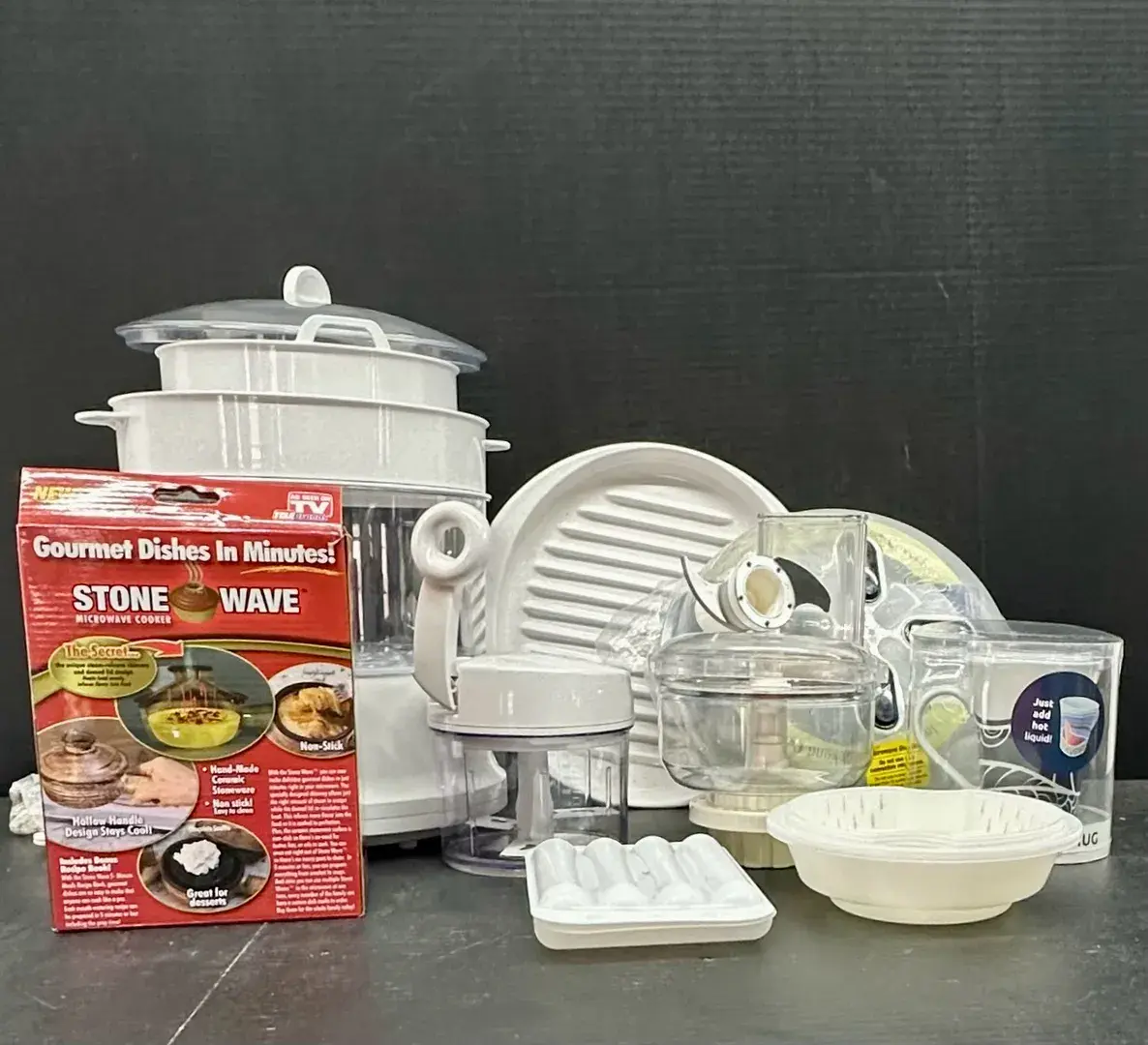 Kitchen Appliances small W/ Pamp, Chef, Oster, Ham, Beach & Others