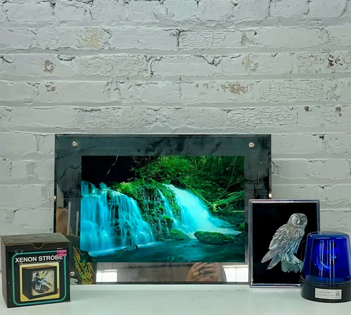 Illuminated Motion Art, Strobe Lights & Framed Metallic Finish Print