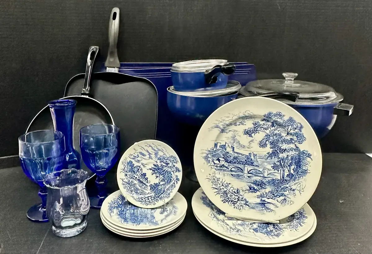 Blue Kitchen & Blue Dining Set, Mirro, Gold Coast And Wedgwood