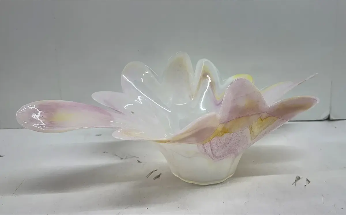 Vintage Large Murano Style Art Glass Flower Centerpiece Bowl