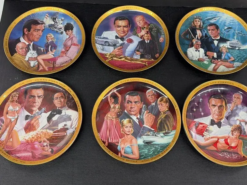James Bond Collector’s Plates (6)