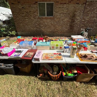 Estate sale photo