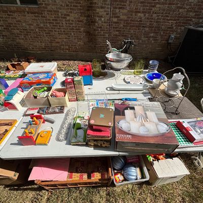 Estate sale photo