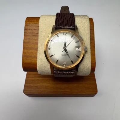 Refined Voumard 17 Jewel Incabloc Men’s Swiss Wristwatch