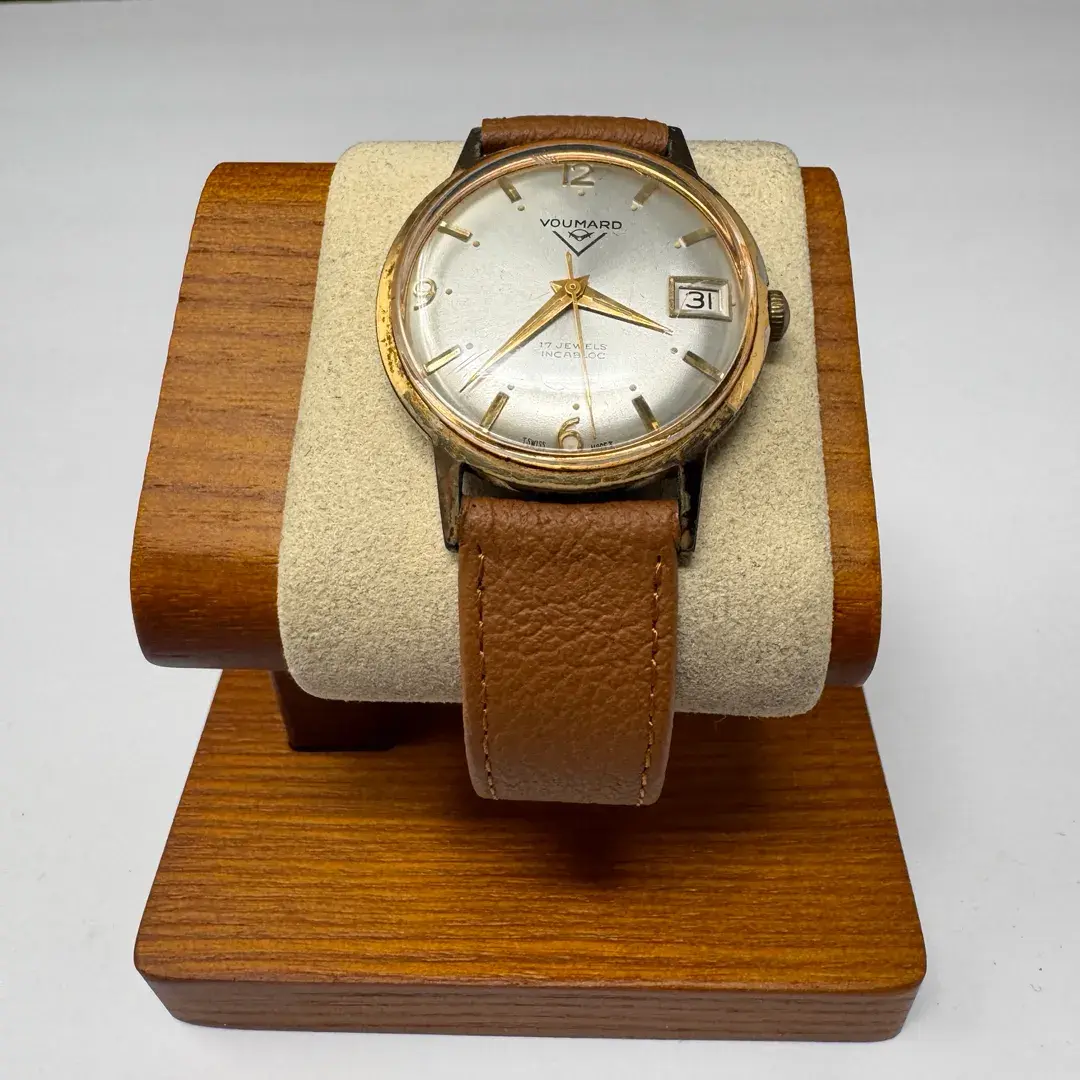 Voumard 17 Jewel Incabloc Men’s Swiss Wristwatch