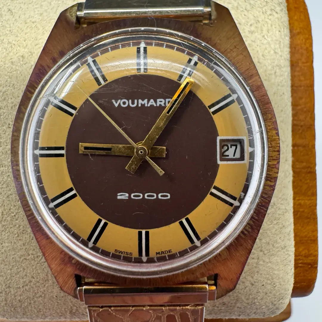 Distinctive Voumard 2000 Men’s Swiss Wristwatch with Two-Tone Dial