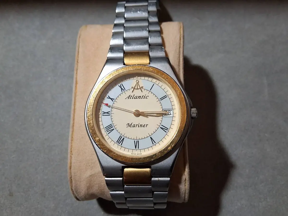 Vintage ATLANTIC Mariner Swiss Wristwatch with Roman Numeral Dial & Date