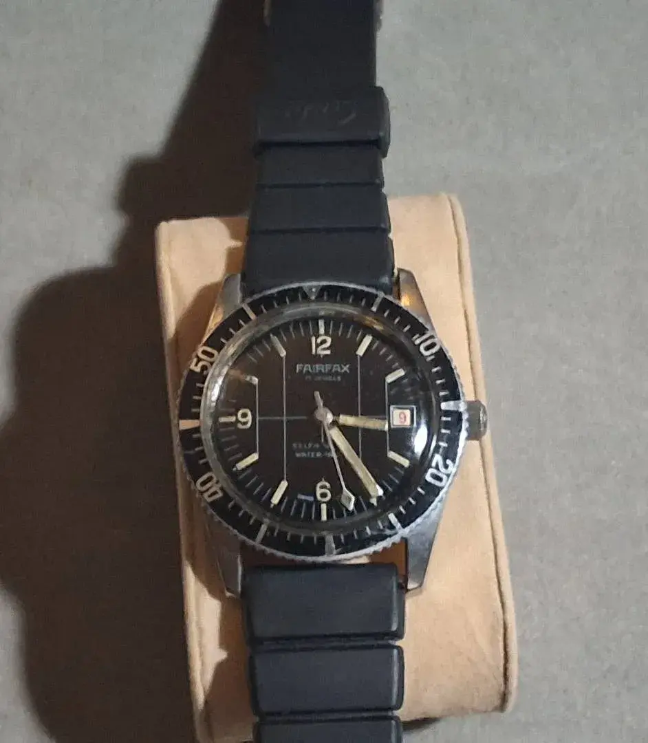 Vintage FAIRFAX Diver-Style Date Wristwatch 