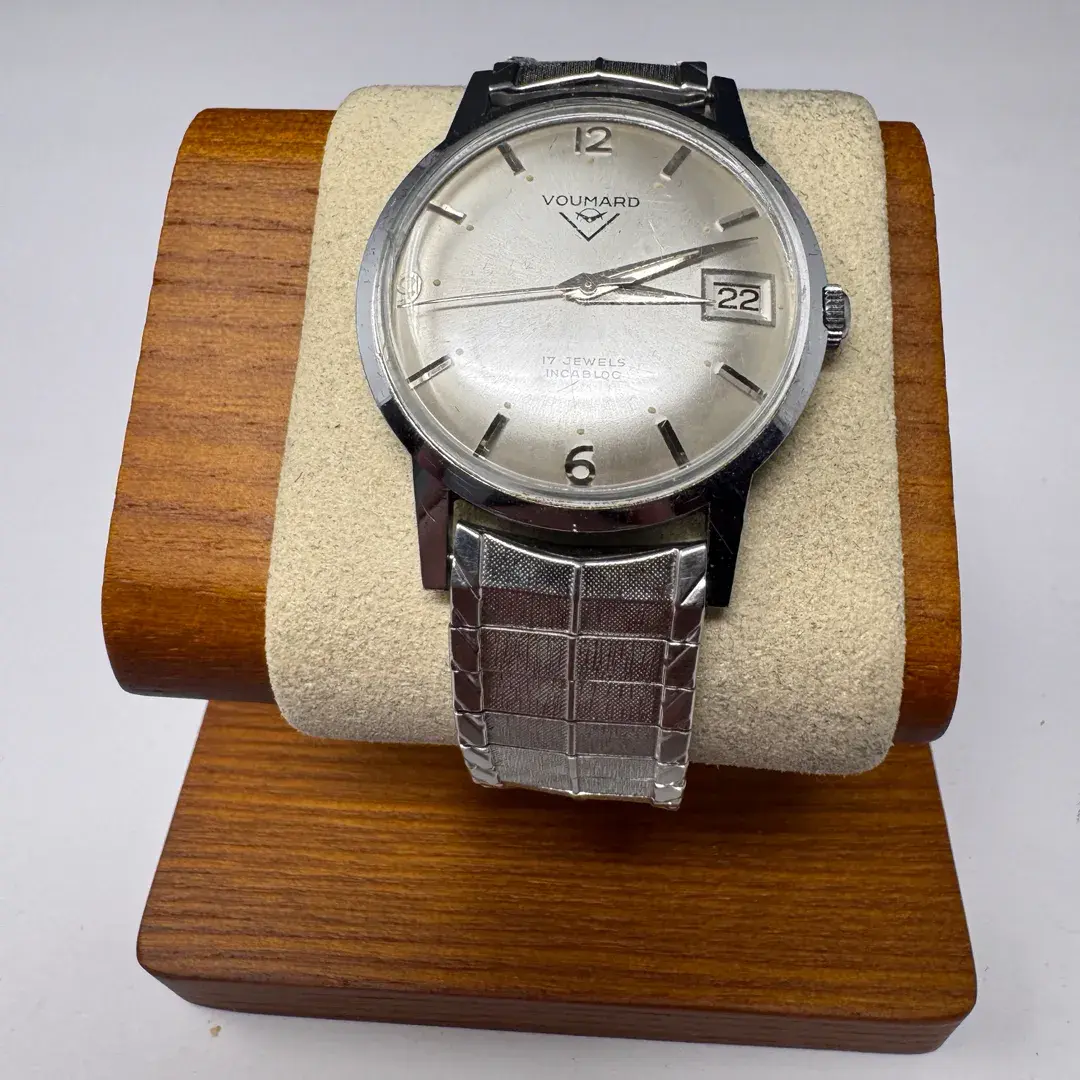 Classic Voumard 17 Jewel Incabloc Men’s Swiss Wristwatch