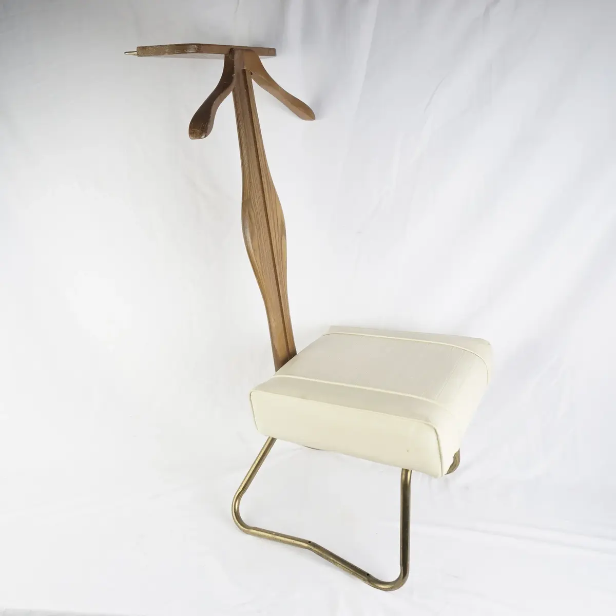 Mid-Century Setwell Valet Chair With White Vinyl Seat And Brass-Tone Frame