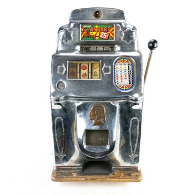 Vintage Jennings Standard Chief 25C Slot Machine