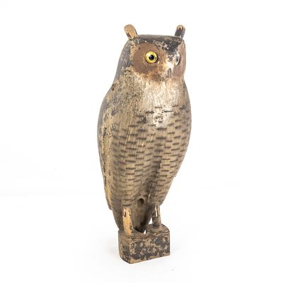 Sale Photo Thumbnail #106: Herter's Great Horned Owl Decoy