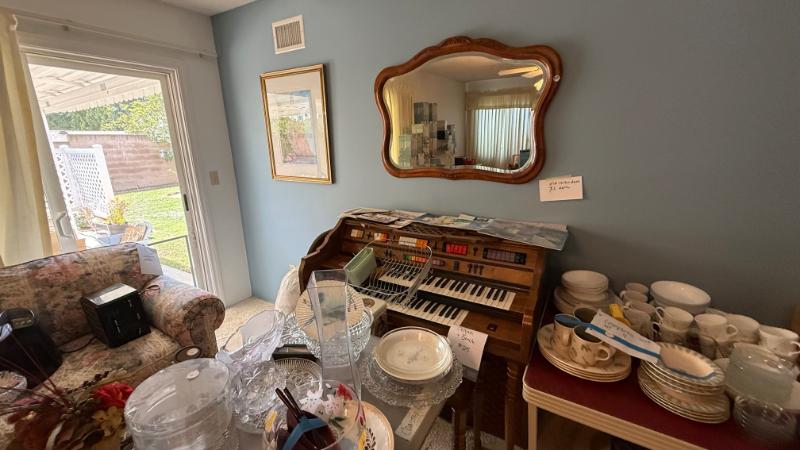 Estate sale photo