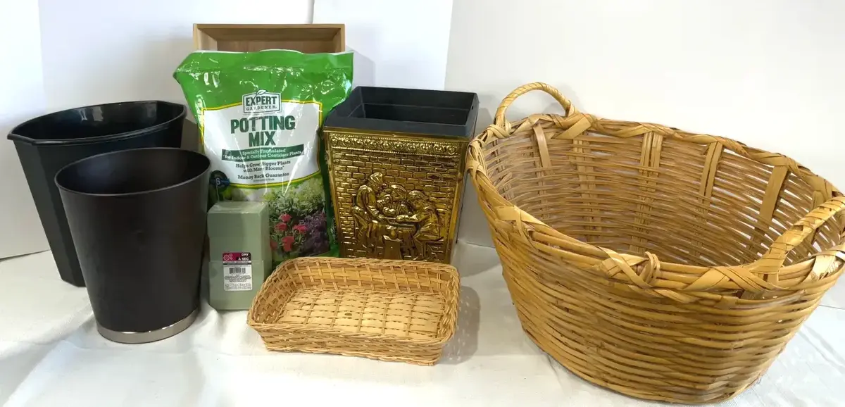 Gardening Baskets and Planters