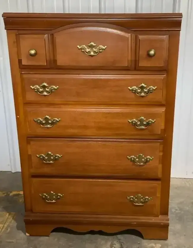 Traditional Tallboy Dresser