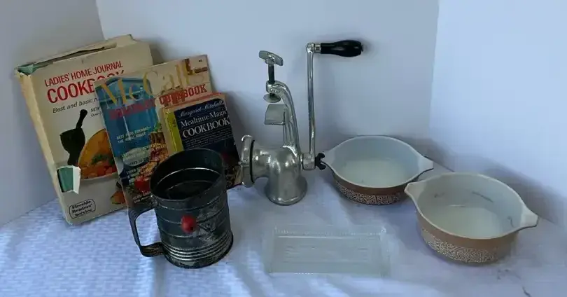 Pyrex Woodland Bowls and Kitchenalia