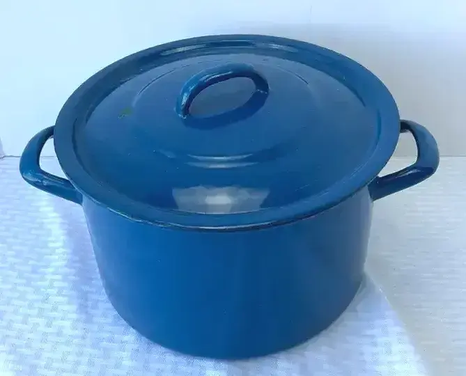 Enamel Stockpot and Campbell's Cookbooks