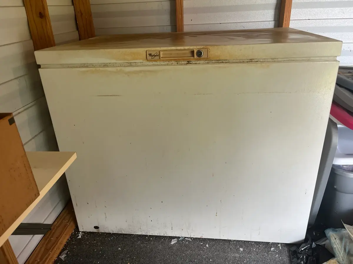 Whirlpool Chest Freezer Model EH150CXSW00