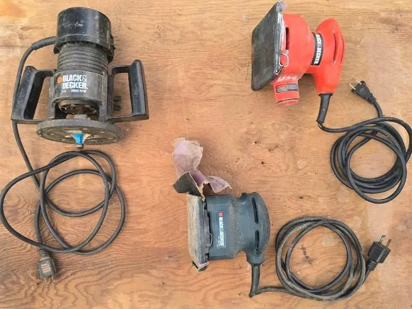 Black & Decker Router & Sanders - 3 Piece Power Tool Lot
