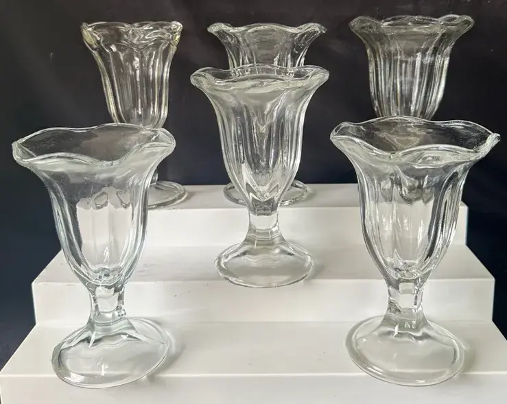 Vintage Tulip-Style Glass Sundae Dishes - Set of 6