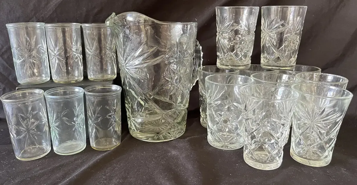 17-Pc Star of David Pattern Glass Pitcher & Tumblers