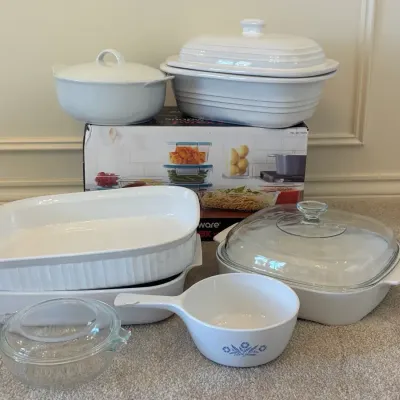 Snapware Pyrex (NIB) & Corning Ware