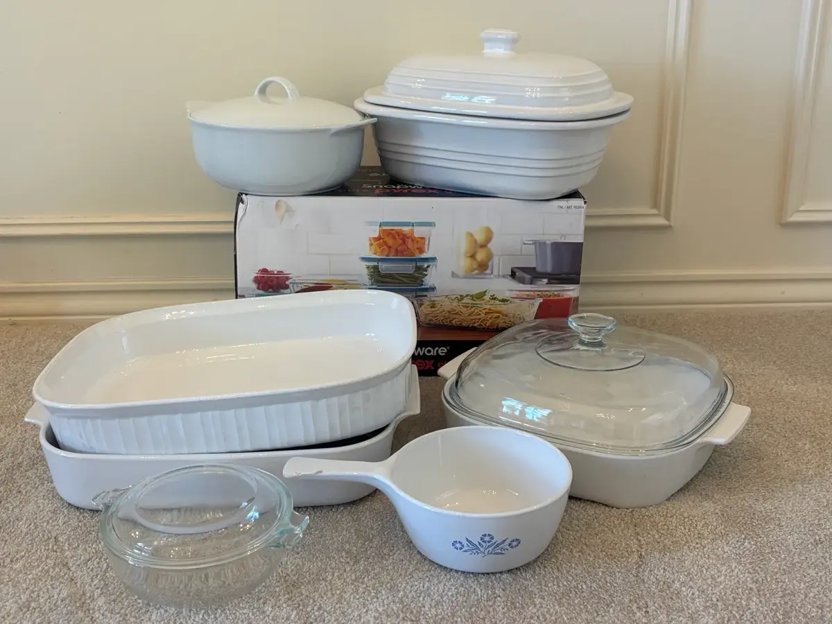 Snapware Pyrex (NIB) & Corning Ware