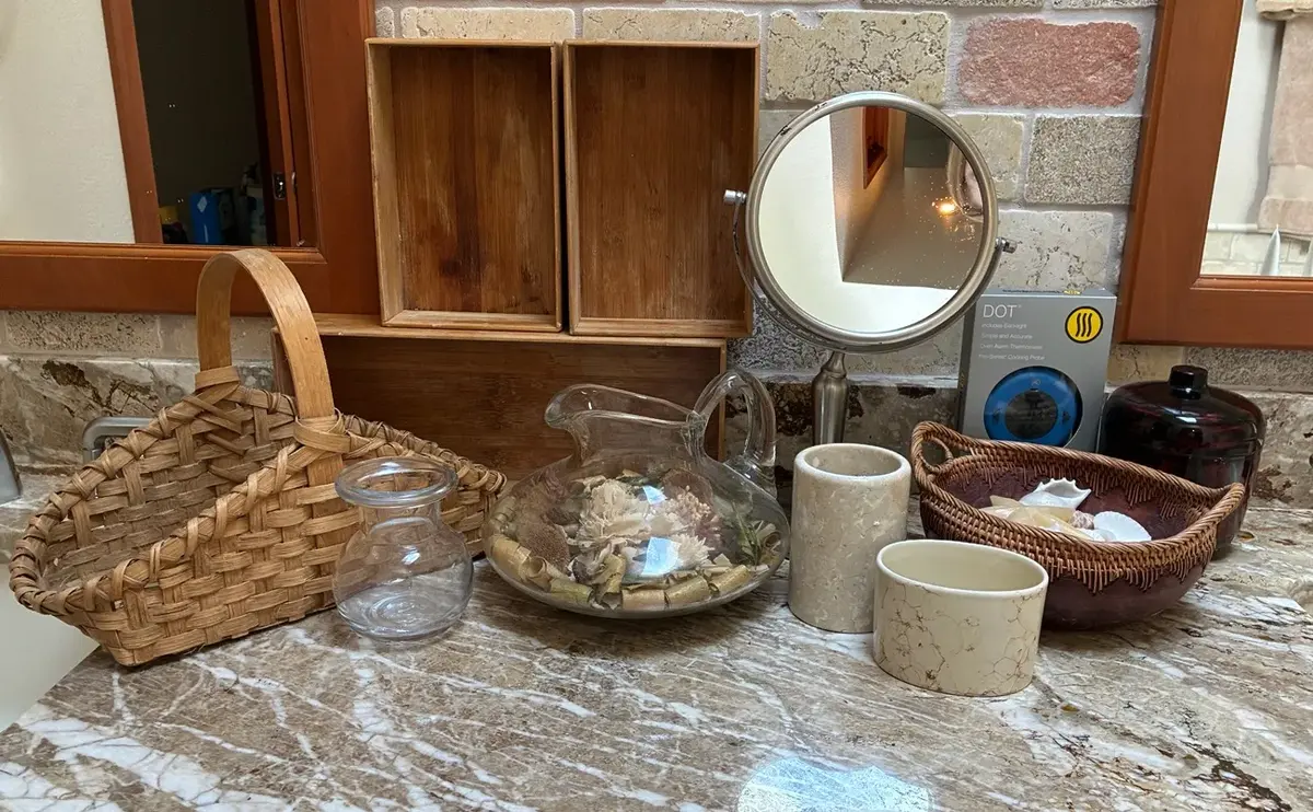 Bathroom Accessories 