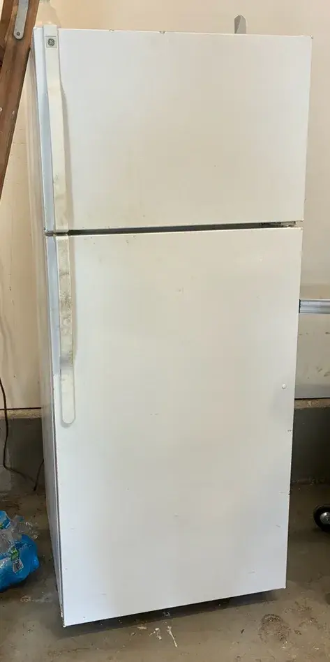GE Fridge/Freezer 