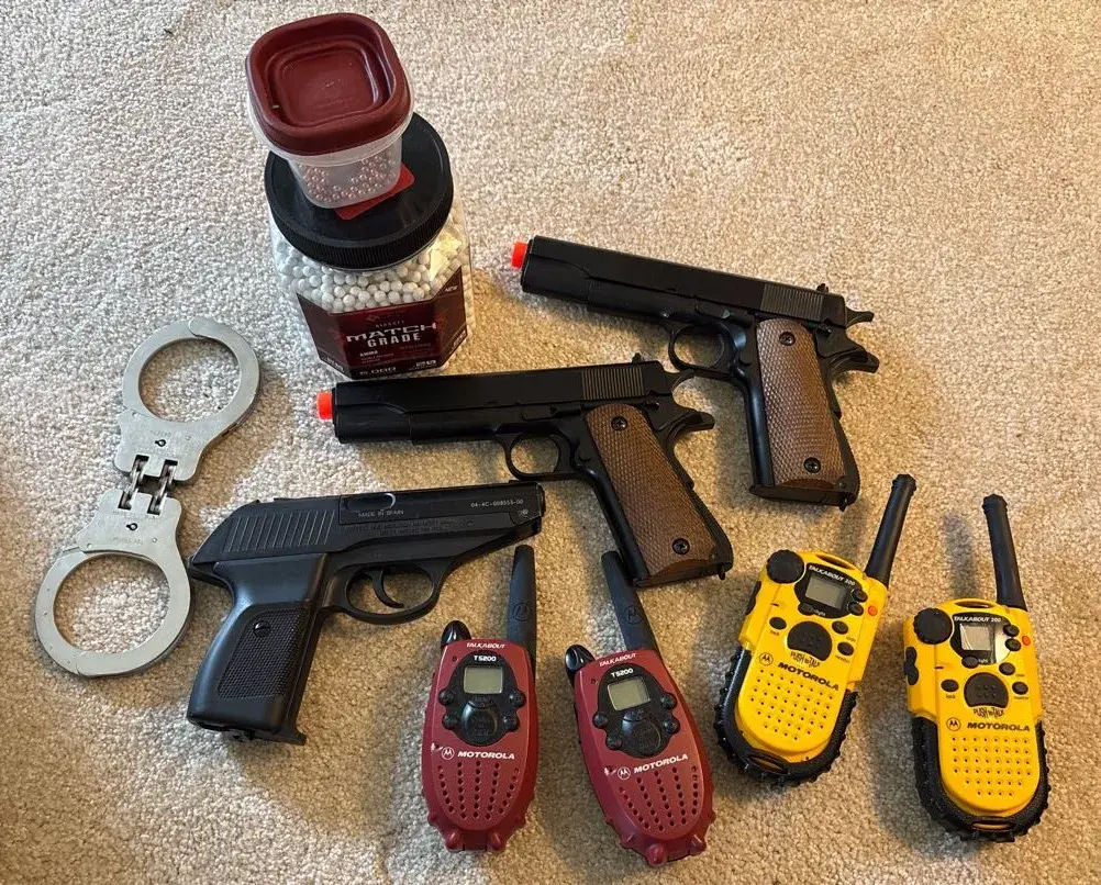 Motorola Talkabout Radios, Gamo P23 Air Pistol, & Handcuffs