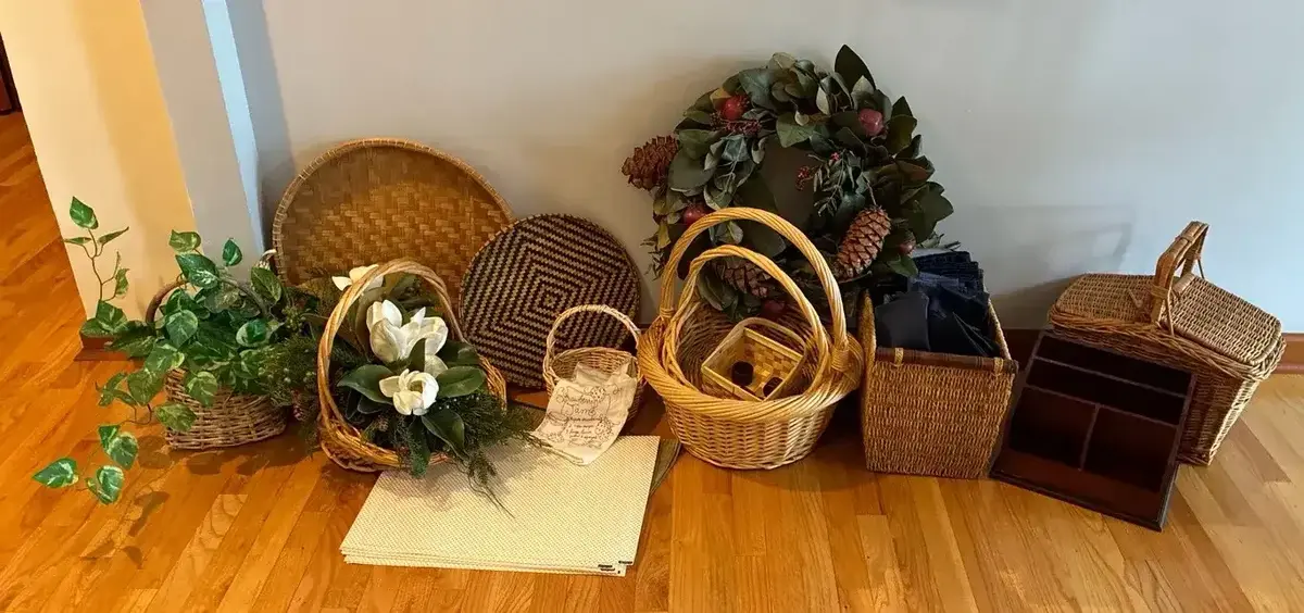 Chilewich Placemats And Decorative Baskets 