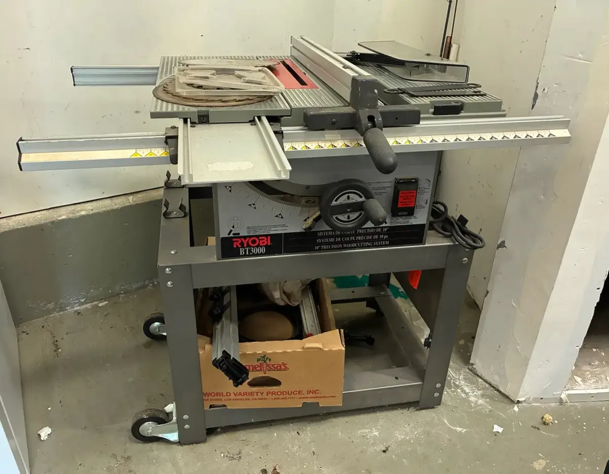 Ryobi BT3000 Table Saw 