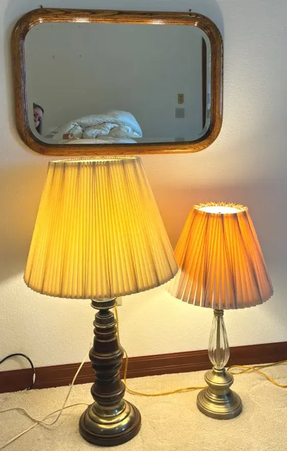 Table Lamps And Mirror 
