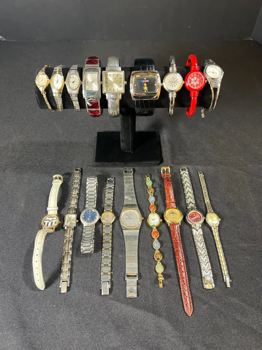18 Vintage Mechanical Watches 