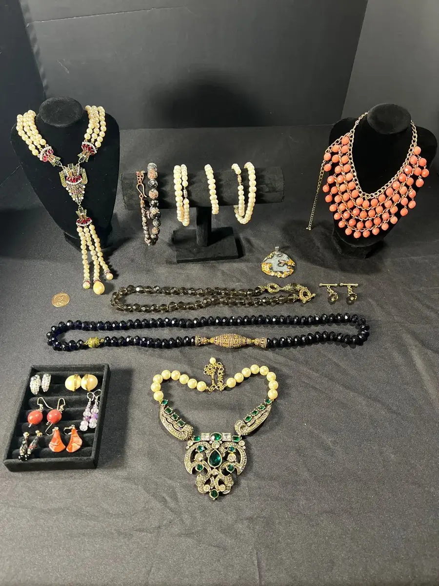 Pearls and Heidi Daus Plus Others