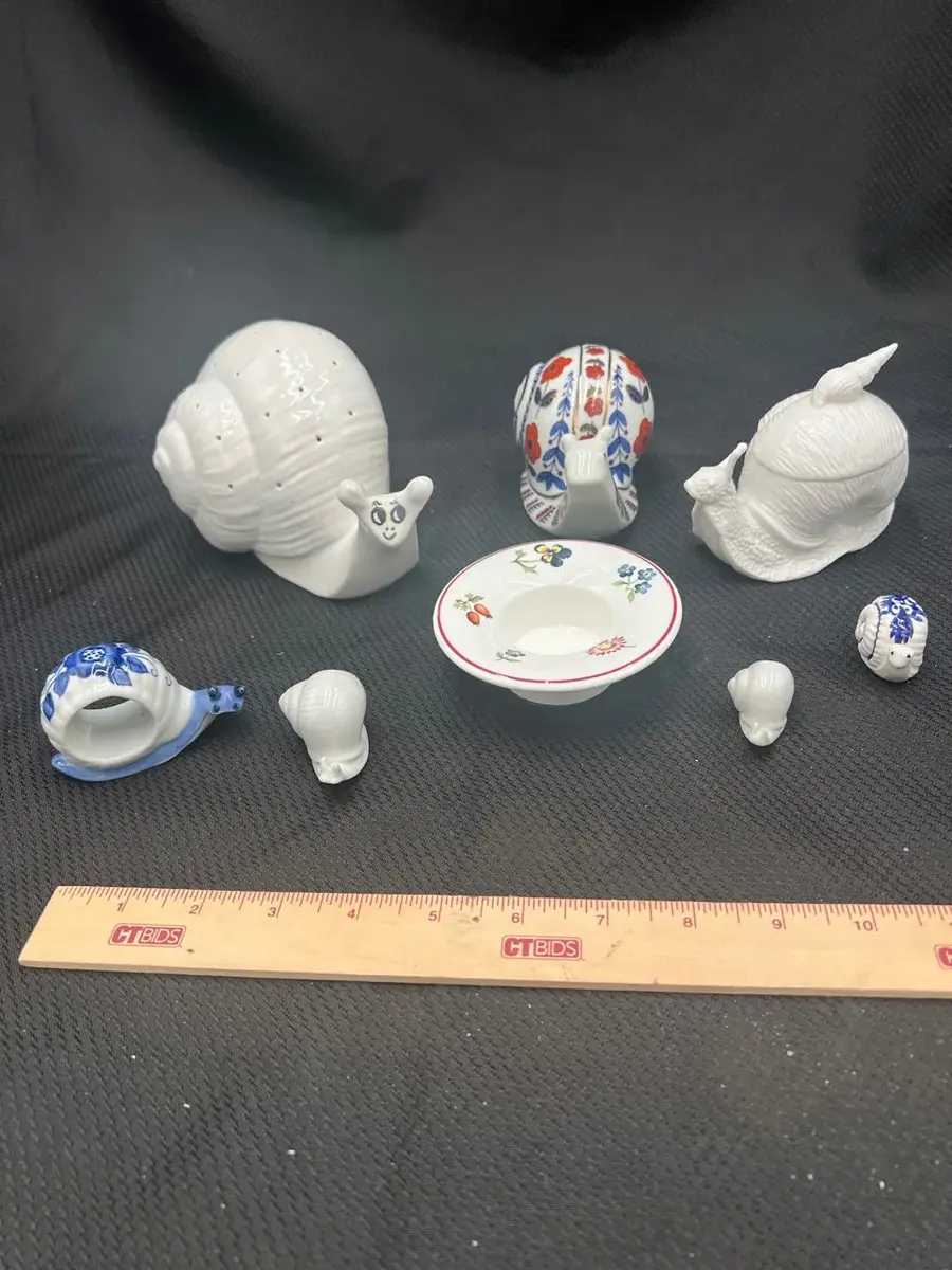White & Blue Snails 