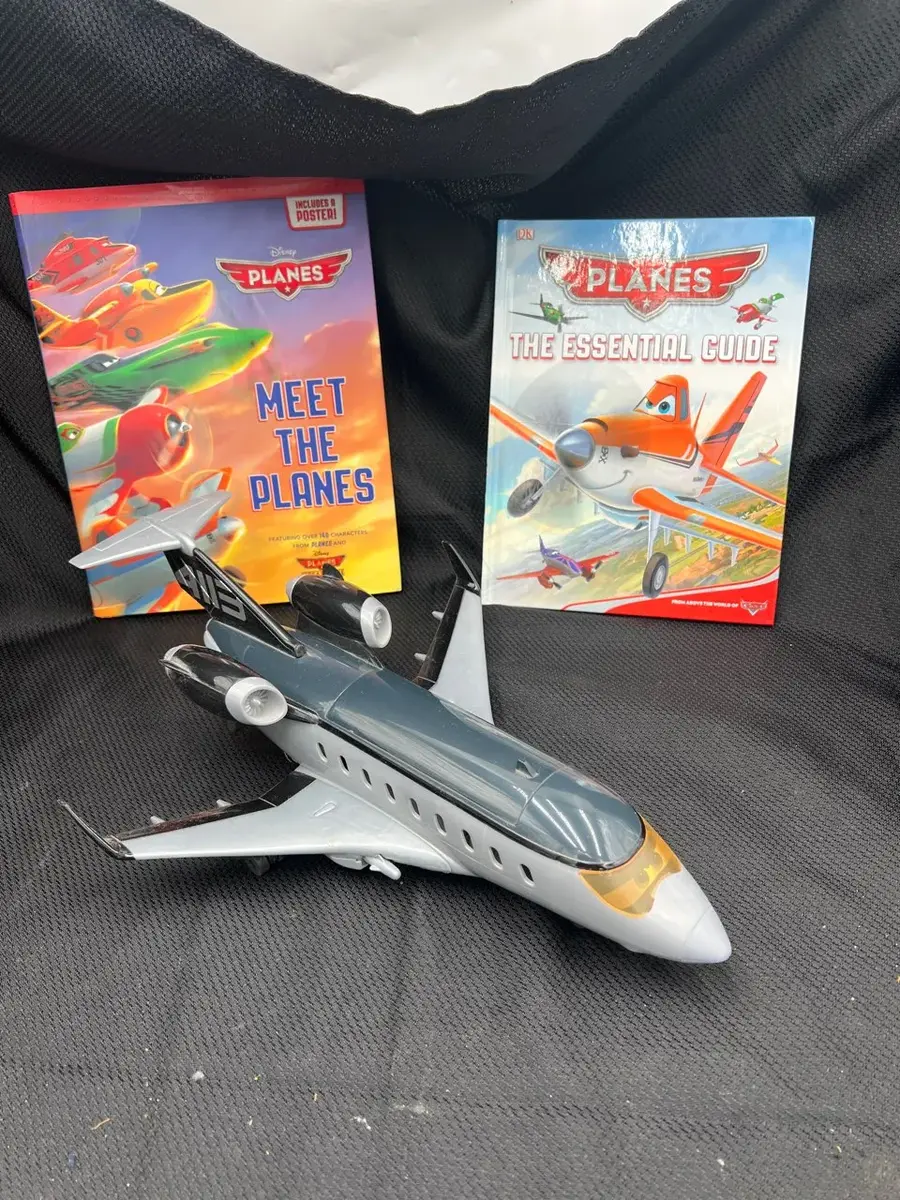 Pixar Cars Siddeley the Spy Jet 