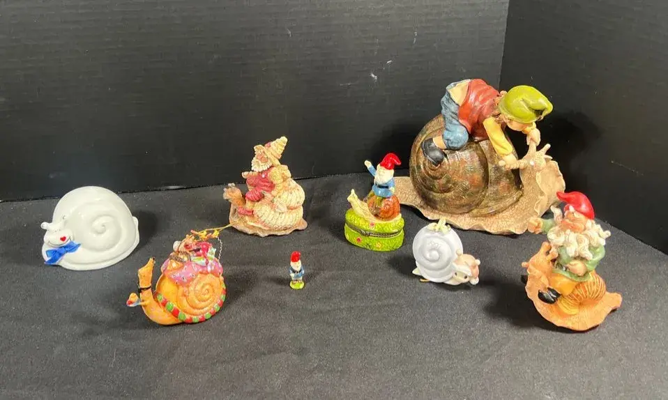 Christmas Snail Decor