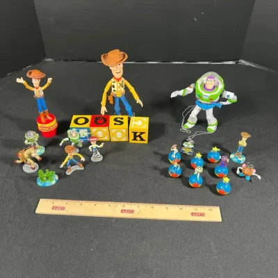 TOY STORY Figures with Minis