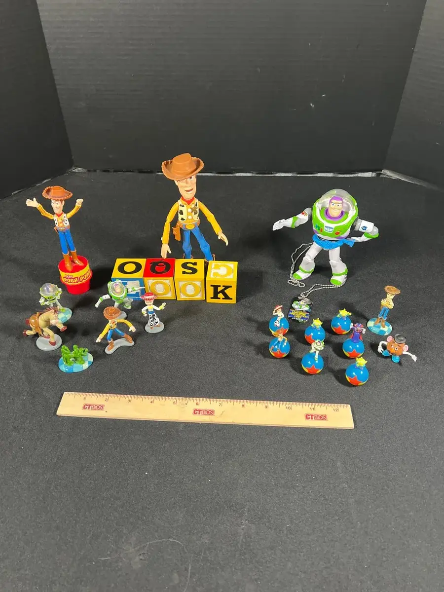 TOY STORY Figures with Minis