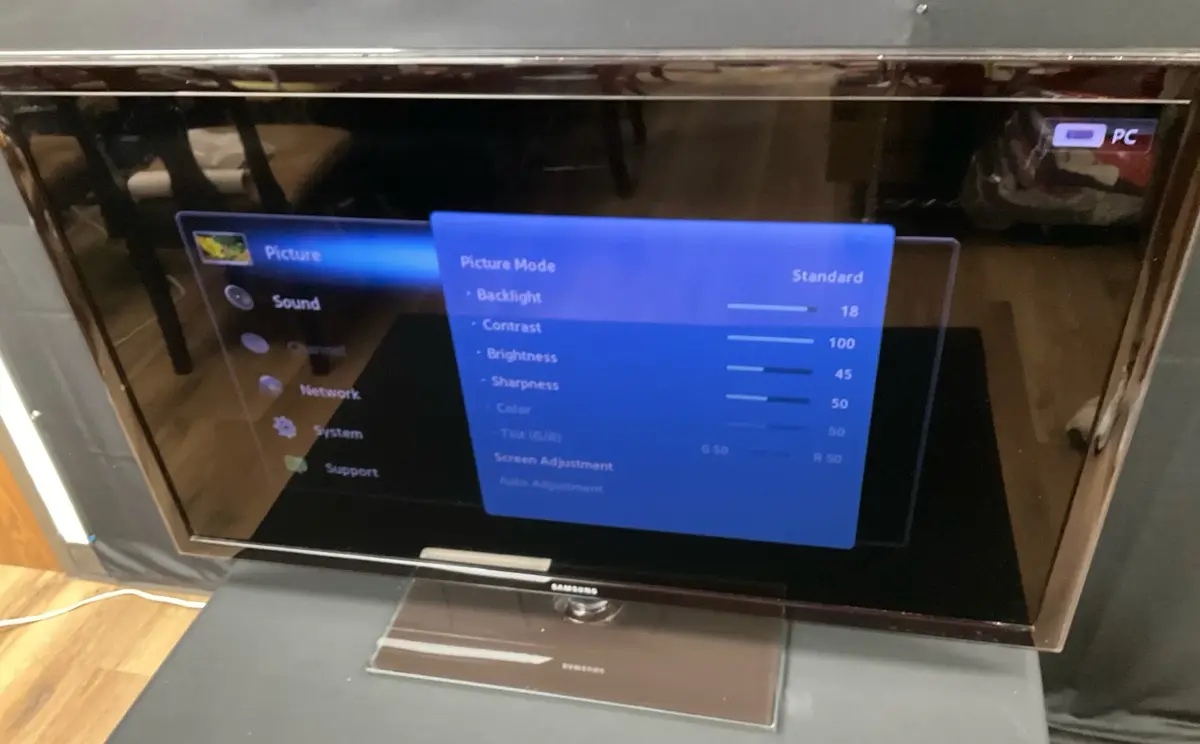 Samsung T V