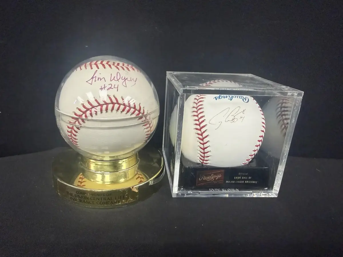 Jimmy Wynn & Craig Biggio Signed Official Baseballs