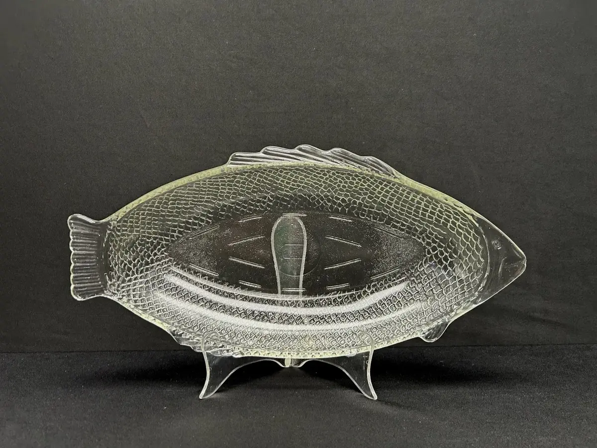 Glassmaker Fish Dish