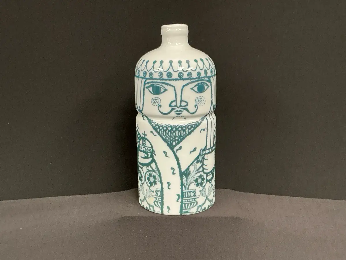 Peter Guggenbühler Porcelain Decanter