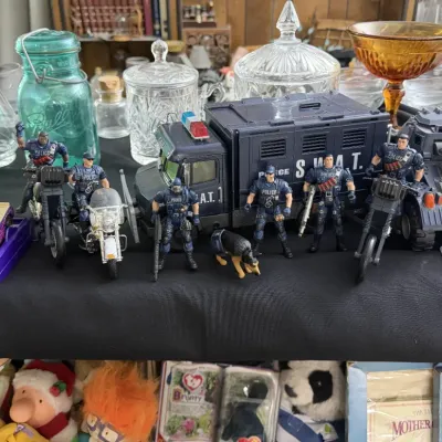 Sale Photo Thumbnail #94