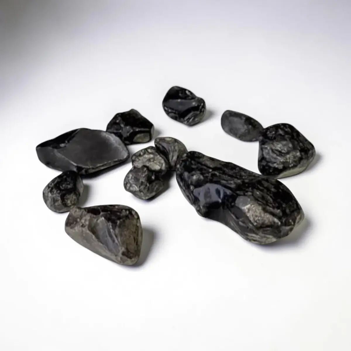 11 Rough Obsidian Stones * Used By Mimbres Indians For Arrowheads *