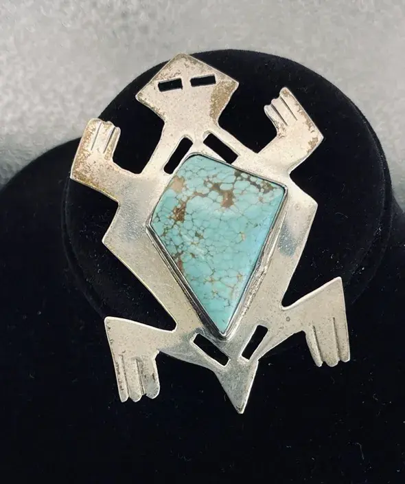 2 1/2” Custom Sterling Silver Lizard Brooch With A Gorgeous Tyronne Turquoise Center 28mm X 22mm