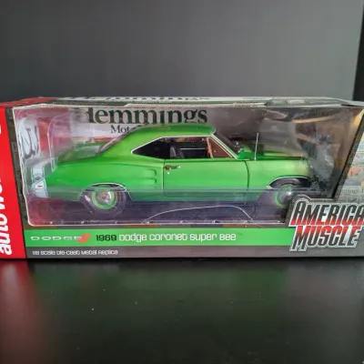 1969 Dodge Coronet Super Bee Auto World 1:18 Die Cast