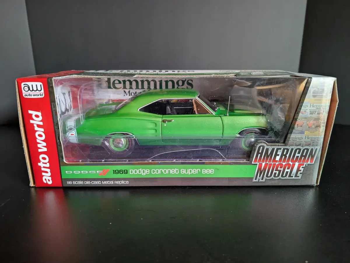 1969 Dodge Coronet Super Bee Auto World 1:18 Die Cast