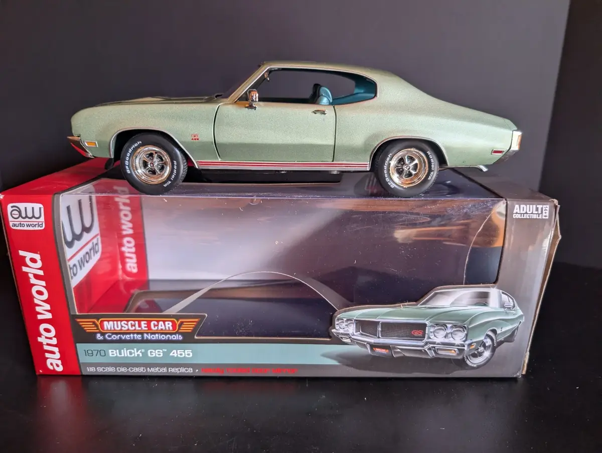 Auto World American Muscle 1970 Buick GS 455 1:18 Limited Edition Die Cast Model